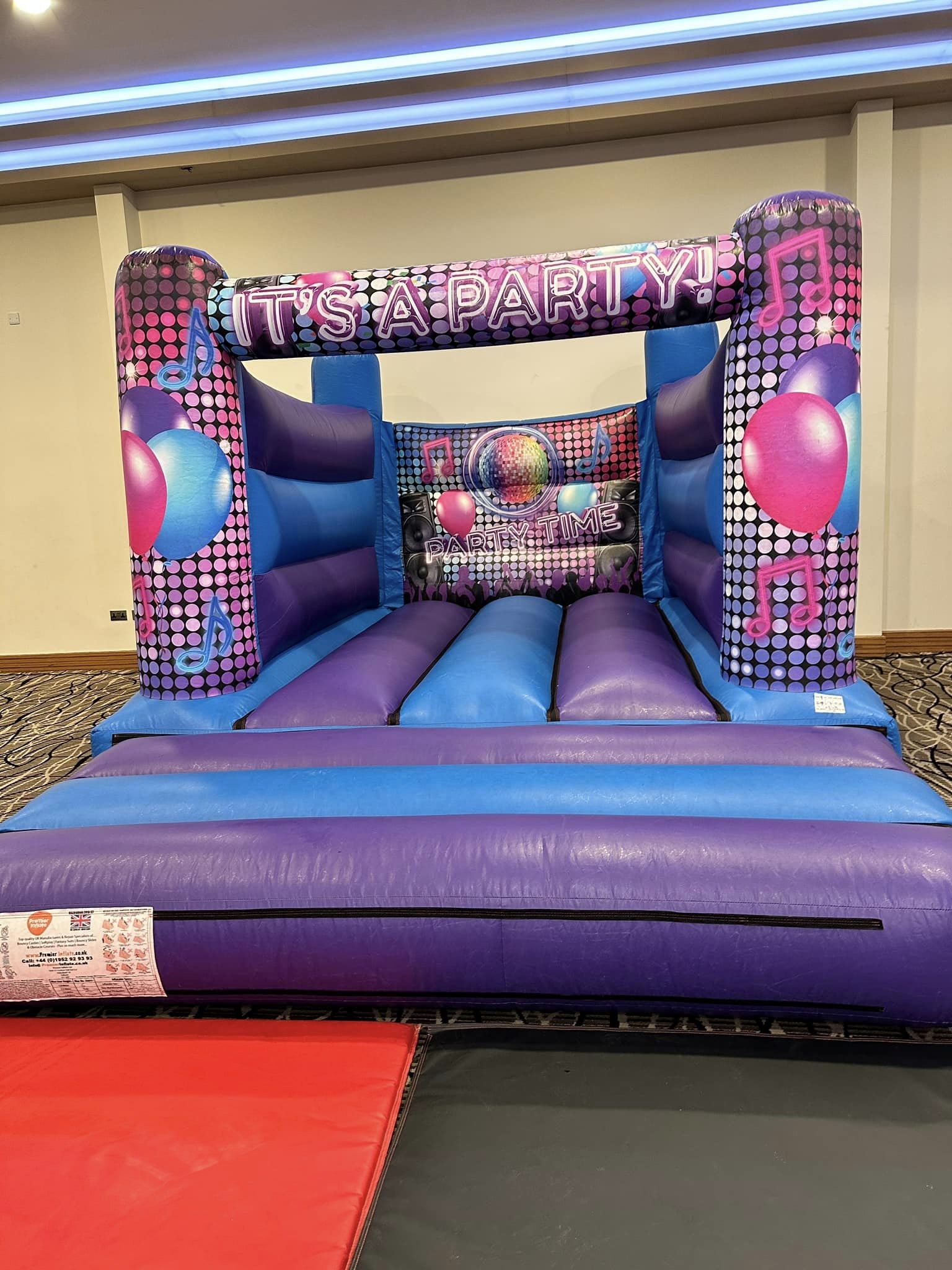 bouncy castle hire Aldridge Bouncy-Castle-Hire-Aldridge